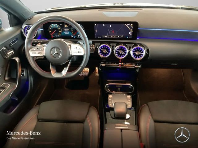 Mercedes-Benz A 250 A 250 e AMG Line