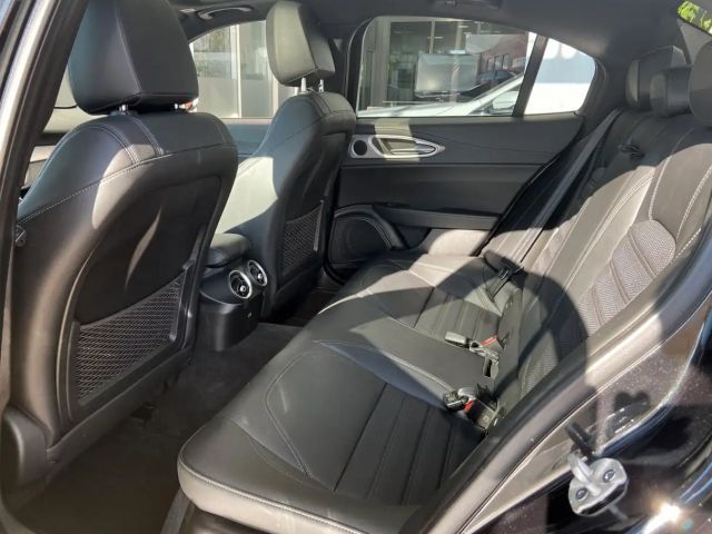 Alfa Romeo Giulia Q4 Veloce