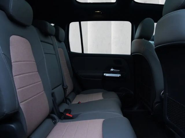 Mercedes-Benz EQB 300 4MATIC Electric Art