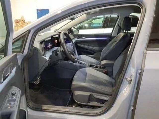 Volkswagen Golf Life Variant