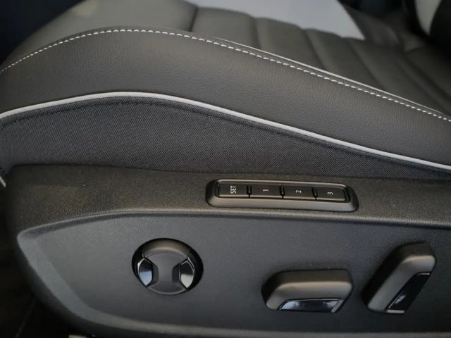 Volkswagen Golf GTE Golf VIII IQ.Drive