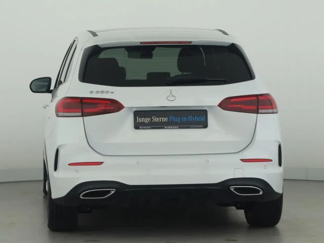 Mercedes-Benz B 250 AMG Line B 250 e