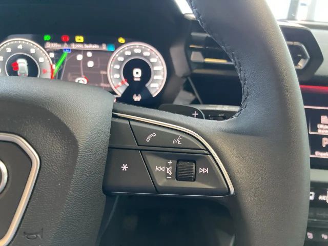 Audi A3 30 TFSI Sedan