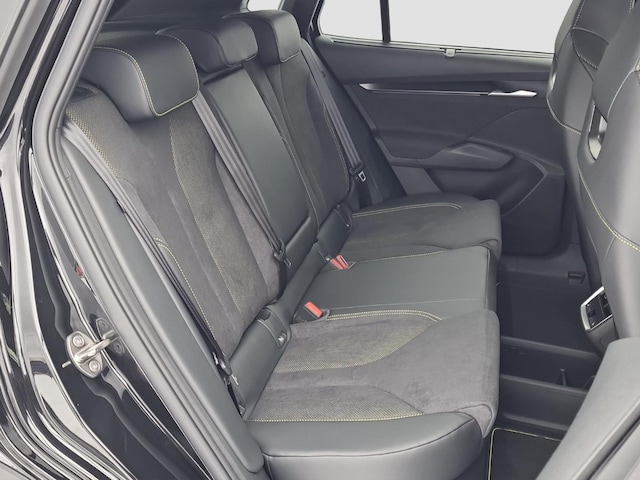 Skoda Elroq 4x4 250 KW Matric WPumpe 360° HUD AHK