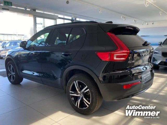 Volvo XC40 Business Dark Plus