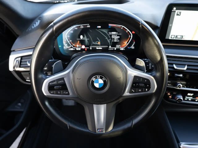 BMW 520 520d M-Sport Touring xDrive