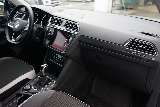 Volkswagen Tiguan 2.0 TSI 4Motion Sport