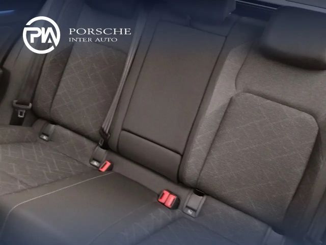 Volkswagen Golf Life Variant