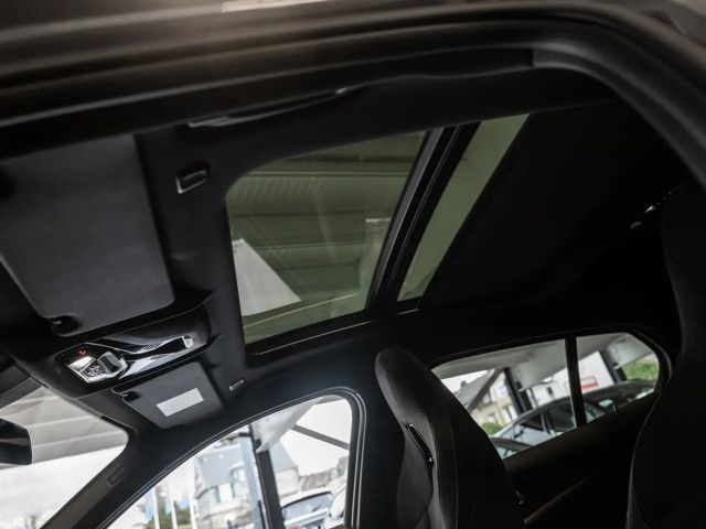 BMW 135 135i Sedan xDrive