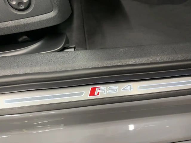 Audi RS4 tiptr. NAVI 360°K PANO HUD MATRIX VIR