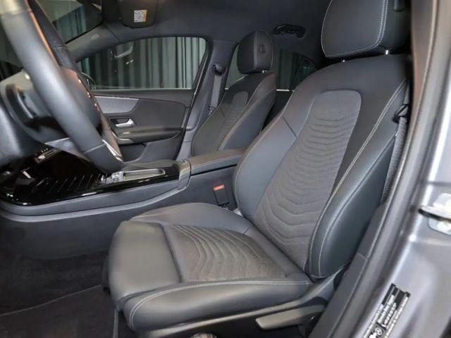 Mercedes-Benz A 180 Progressive