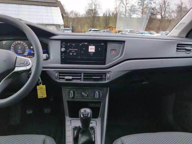 Volkswagen Polo VI 1.0 Apple Car Play Sitzhzg. Einparkhilfe Klima