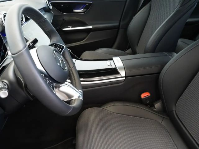 Mercedes-Benz C 200 AVANTGARDE C 200 d Estate