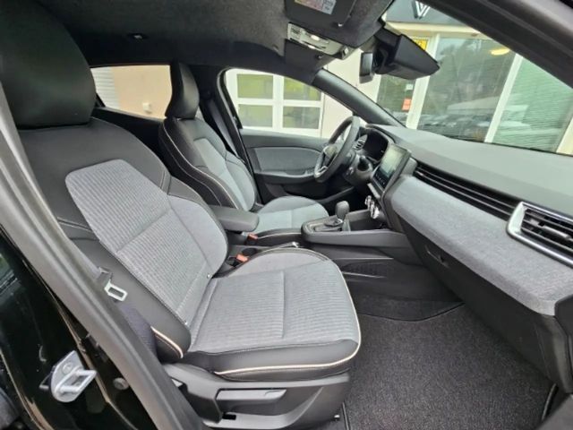 Renault Clio E-Tech Hybrid Techno