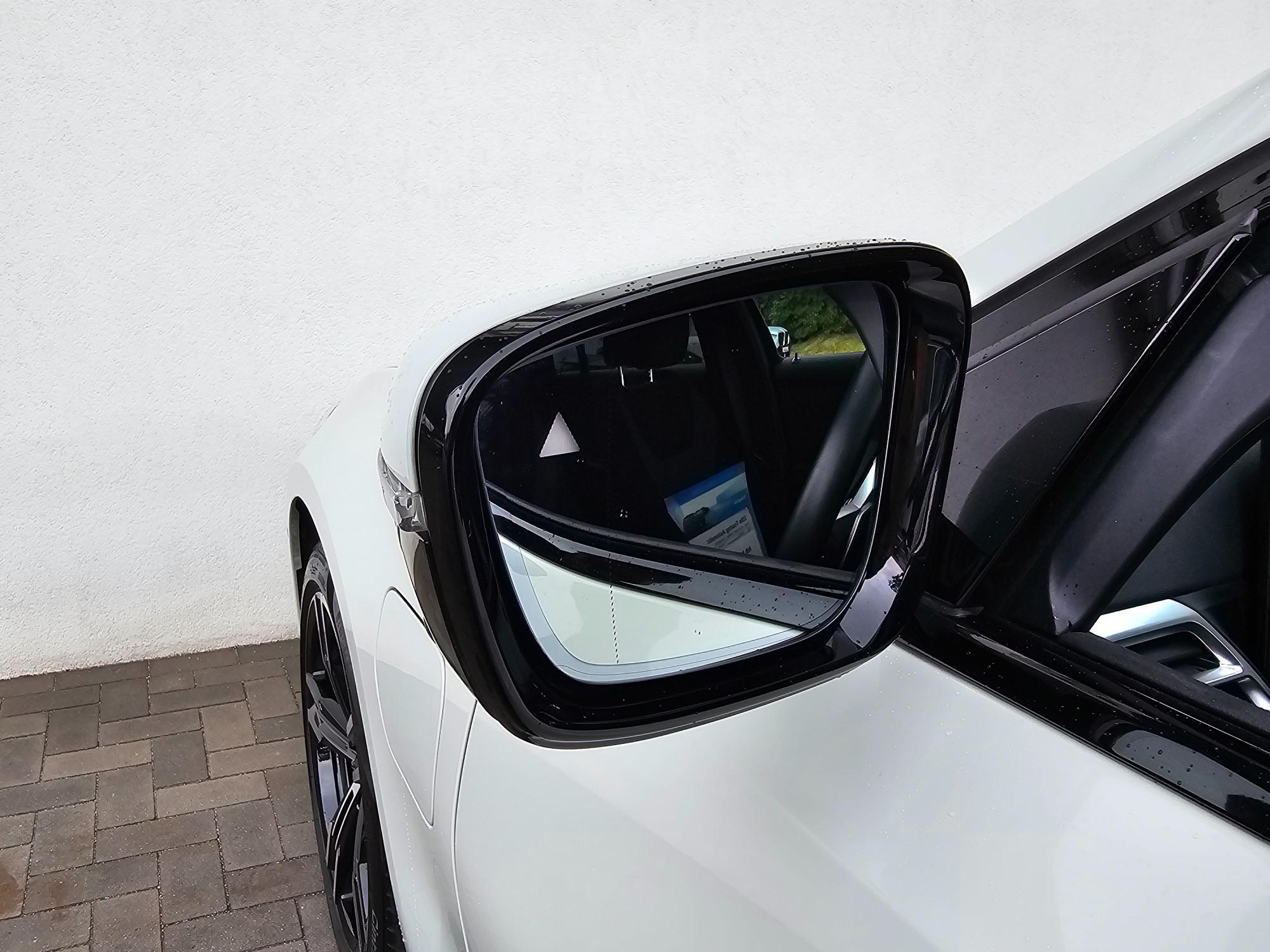 BMW 330 330e Touring