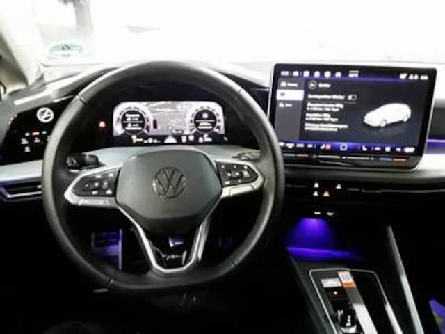 Volkswagen Golf 1.5 eTSI DSG Golf VIII