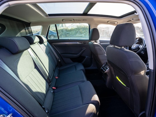 Skoda Superb 2.0 TSI Combi Style Style