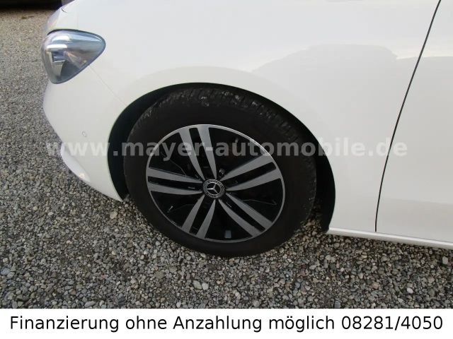 Mercedes-Benz B 180 B 180 d Progressive Sedan