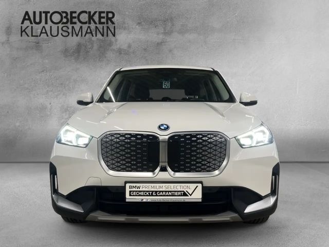 BMW iX1 xDrive30