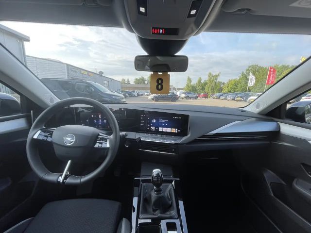 Opel Astra Enjoy Sports Tourer