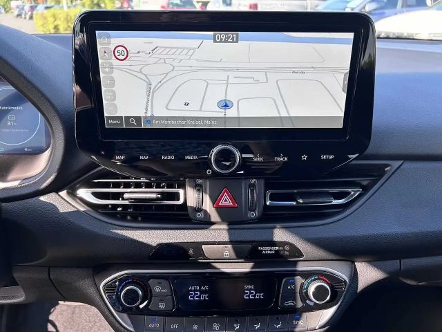 Hyundai i30 Advantage Hybrid T-GDi