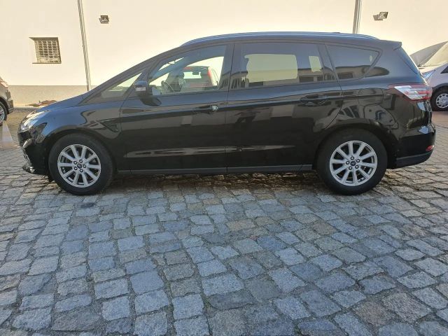 Ford S-Max Trend