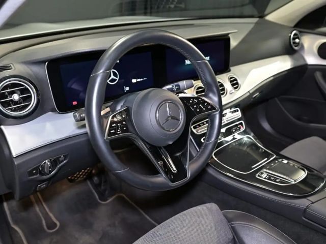 Mercedes-Benz E 300 E 300 e Estate