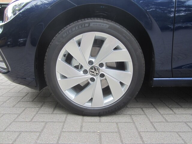 Volkswagen Golf 1.5 TSI Golf VIII Variant