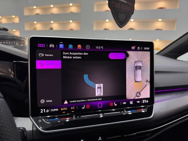 Volkswagen Golf 1.5 TSI R-Line