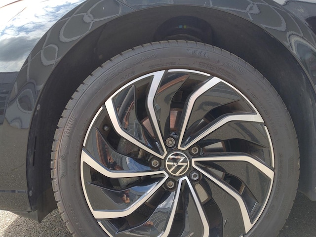 Volkswagen Golf 1.5 TSI DSG