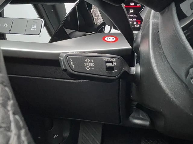 Audi A3 45 TFSI Hybride S-Line Sedan