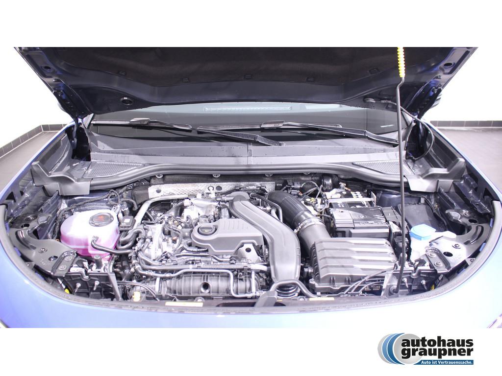 Volkswagen T-Roc 1.5 eTSI DSG R-Line