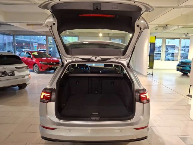 Volkswagen Golf DSG Life Variant