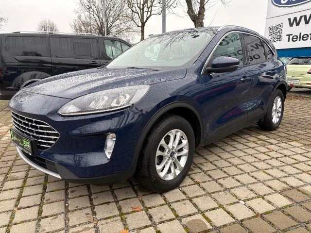 Ford Kuga 4x4 AWD Hybrid Titanium