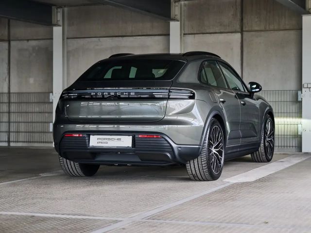 Porsche Macan 4