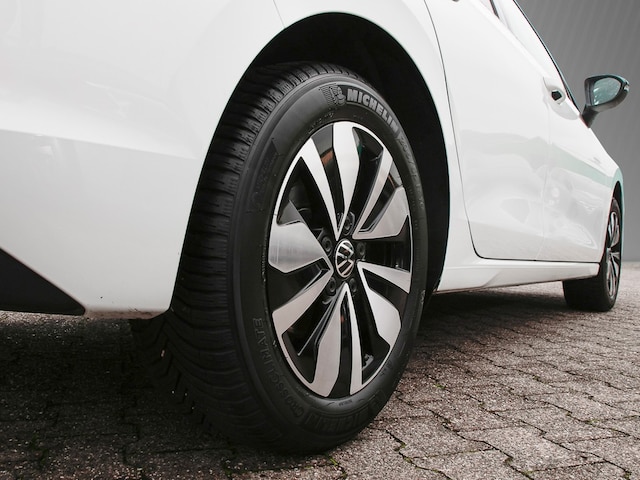 Volkswagen Golf 1.5 TSI Golf VIII