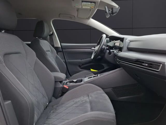 Volkswagen Golf DSG Golf VIII Style Variant