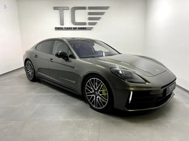 Porsche Panamera 4 E-Hybrid