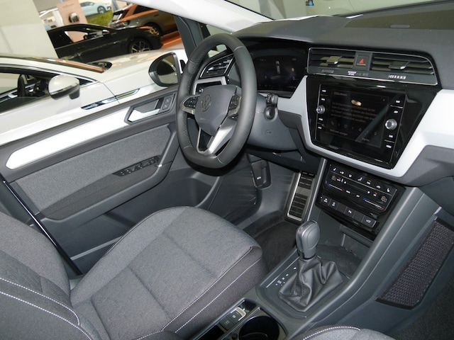 Volkswagen Touran 1.5 TSI DSG Move