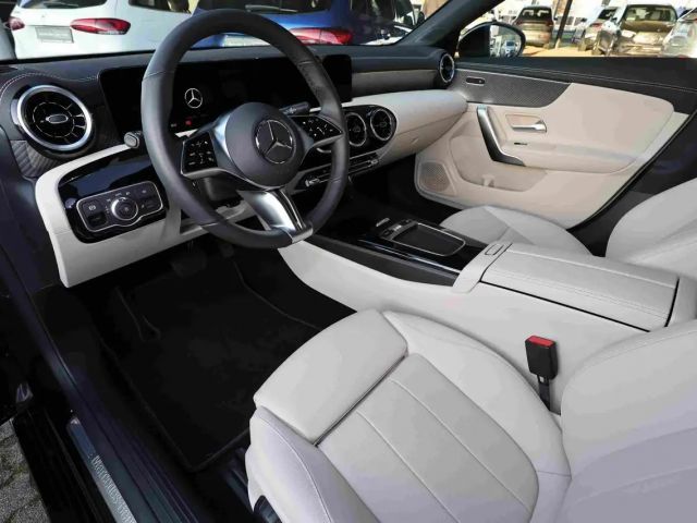 Mercedes-Benz CLA 180 Coupé