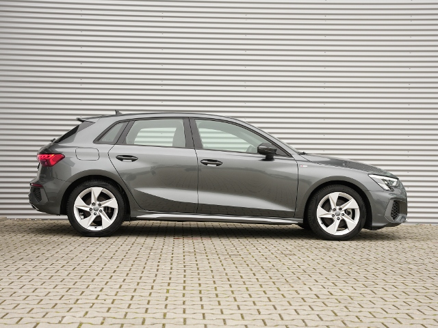 Audi A3 35 TFSI S-Line Sportback