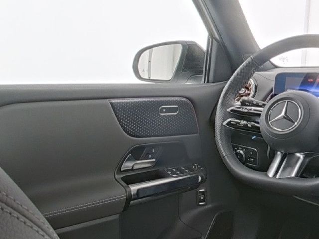 Mercedes-Benz EQB 250