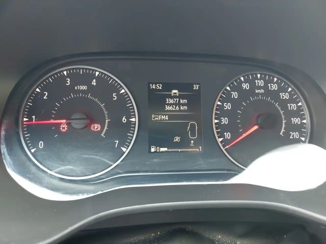 Dacia Sandero Essential Stepway TCe 90