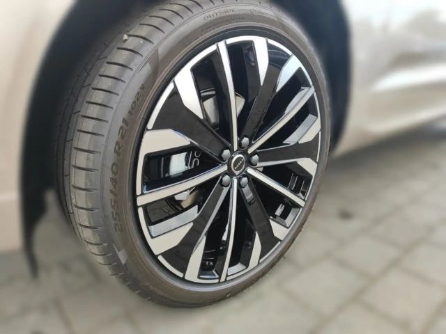 Volvo XC60 AWD Dark Plus