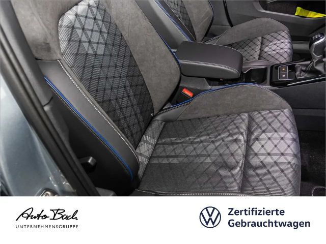 Volkswagen Golf 1.5 TSI Golf VIII R-Line