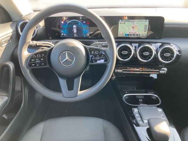 Mercedes-Benz CLA 200 CLA 200 d Shooting Brake