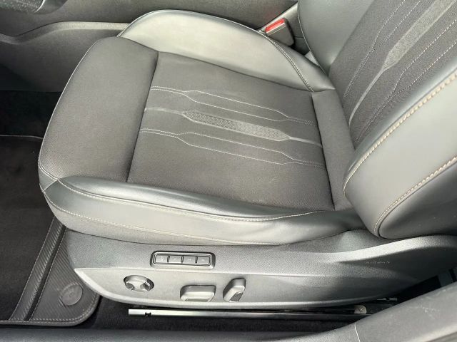 Cupra Leon SP Keyless Access / BeatsAudio /Pano/ACC