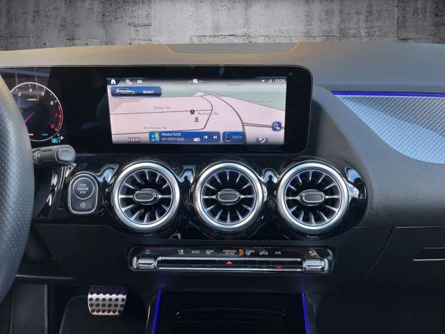 Mercedes-Benz B 200 AMG Line