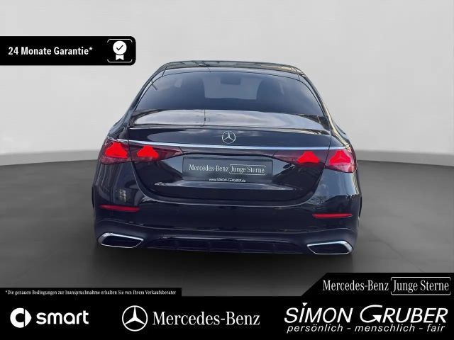 Mercedes-Benz E 220 AMG Line E 220 d Sedan