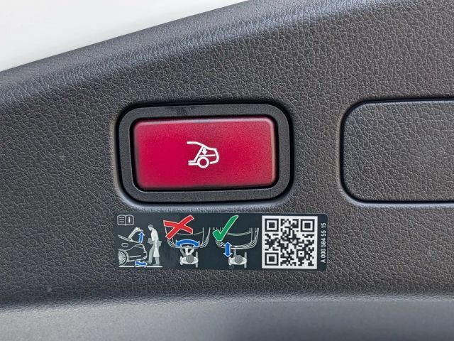 Mercedes-Benz CLE 300 4MATIC AMG Line